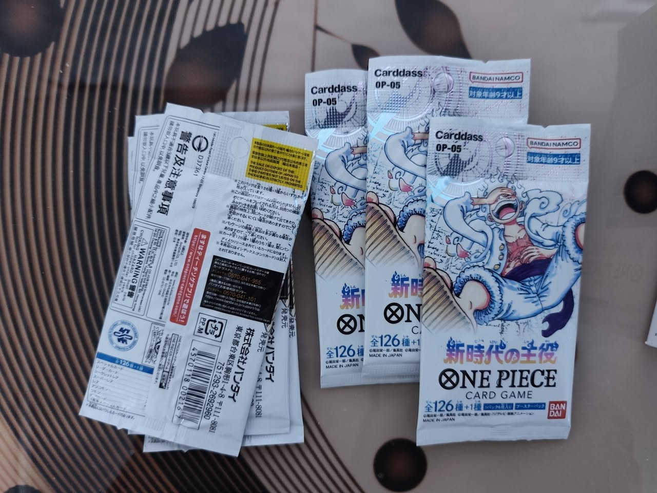 بطاقات ون بيس الابيض كارتون مثل ماواضح بالفيديو والصور والباقي فل الي يفيده ينطي سعر


**إذا كنت صاحب هذا الإعلان وتريد حذفه لأي سبب، رجاءا أرسل رسالة إلى الدعم الفني**