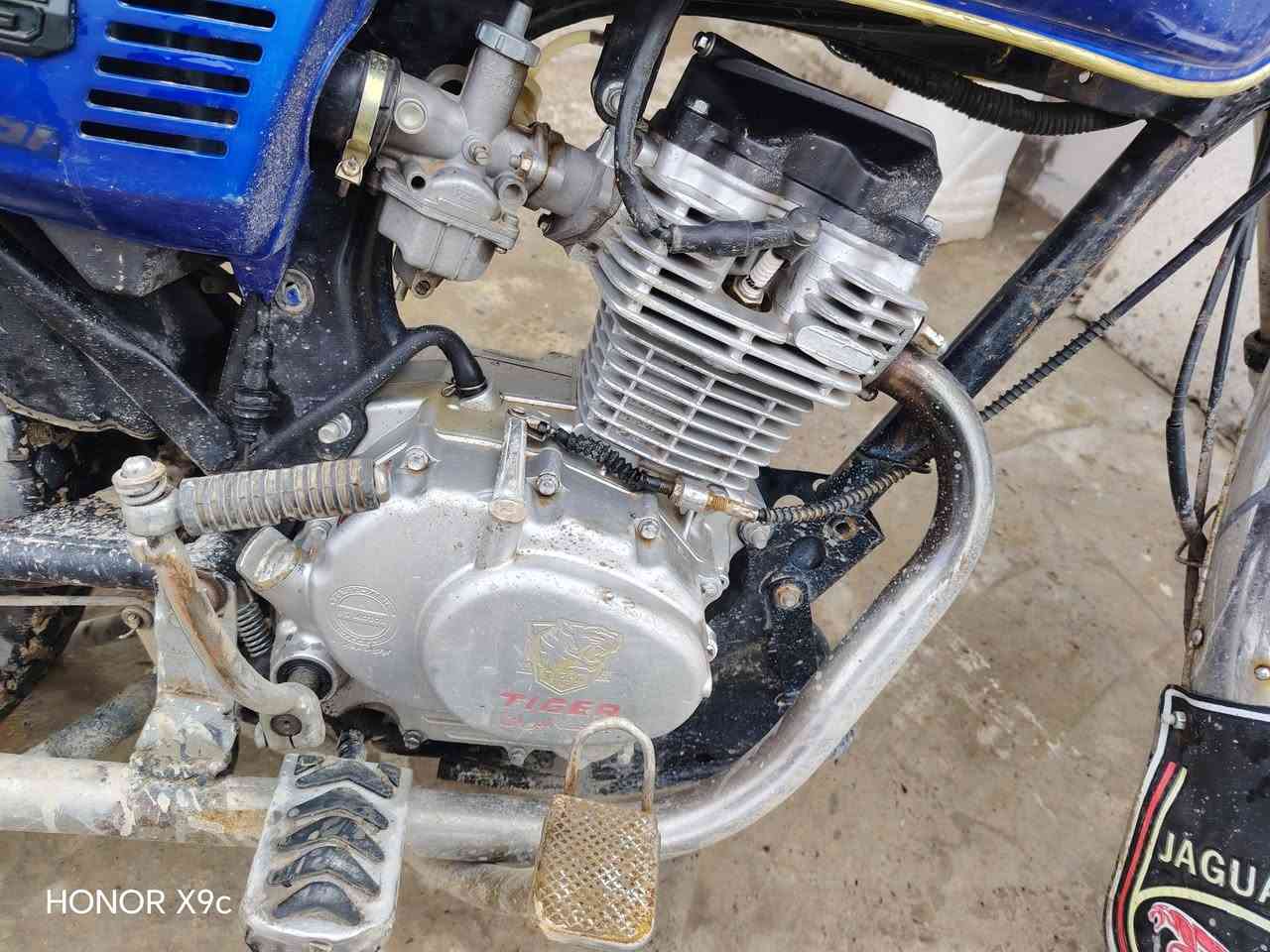 تايكر 2020مامفتوح شرط كلشي بيه شغال بس بيه اسم دخان السعر 450وبيه مجال العنوان موصل الايمن حاوي الجوسق *********** 
***********
