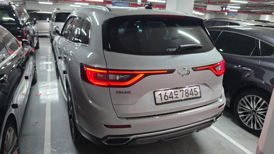 السلام عليكم
السيارة للبيع QM6 سامسونج غاز فقط 
بعد 3 اسابيع وتوصل للبصرة
تدخل لمن لديه كتاب شهداء 
بيها قطعتين صبغ فقط باب وجاملغ خلفي
واصل للبصرة ب128 
***********
