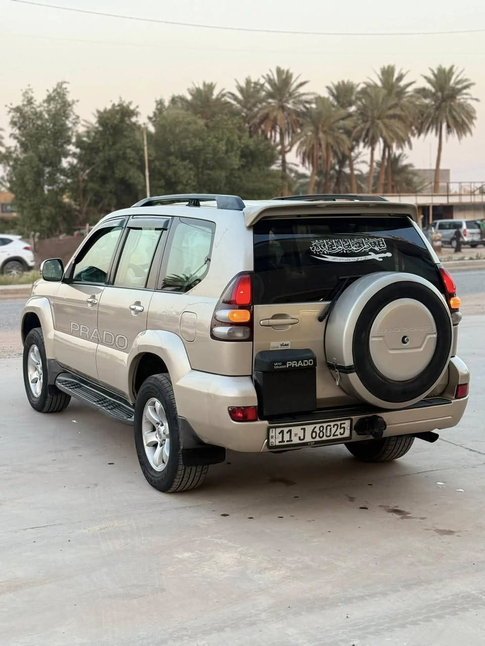 سلام عليكم برادو سته سلندر سبعه راكب سبير تعليك دبل تانكي فول موصفات فتحه سقف ثلاجه تبريد ثلاث قطع سياره خير من الله كير مكينه حداديه كله كفاله دوشمه داخل بيجي صاج شاشه اندرويد دفع رباع 
قطعتين صبغ  فقط اثر جراد شرط سونار
رقم بغداد تحويل ثاني يوم السعر 133 وبيه مجال المكان بابل ***********
