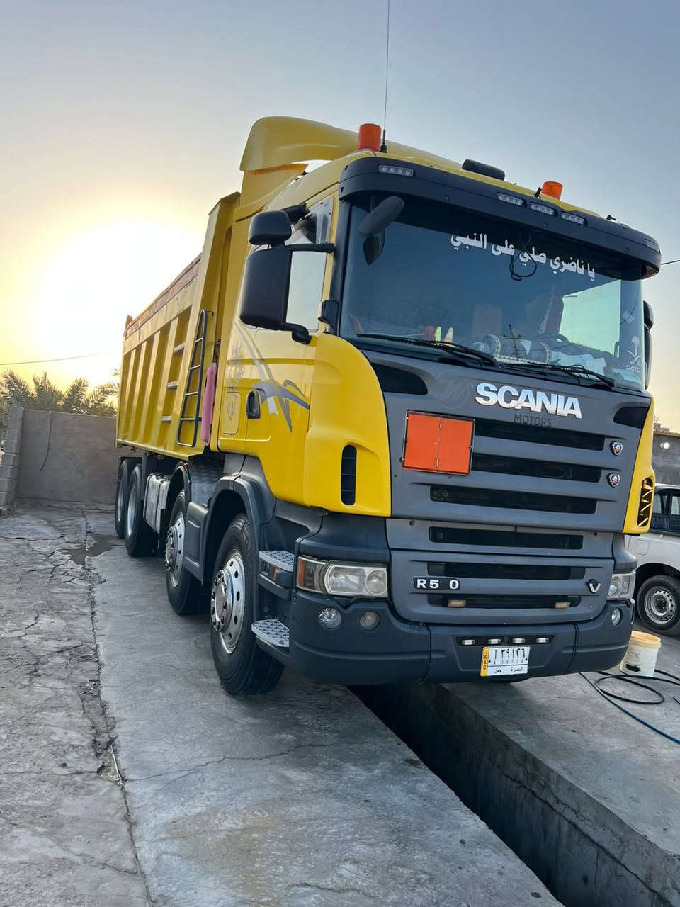 سلام عليكم للبيع سكانيه 2005 مكينه 8 انجكتر 580 كير أوتوماتيك مجموعه ورده بدي مايلر تخم تاير سنويه مامنتهيه تحويل ثاني يوم رقم بصره سياره كفاله عامه جاهزه *********** البصره الدير
