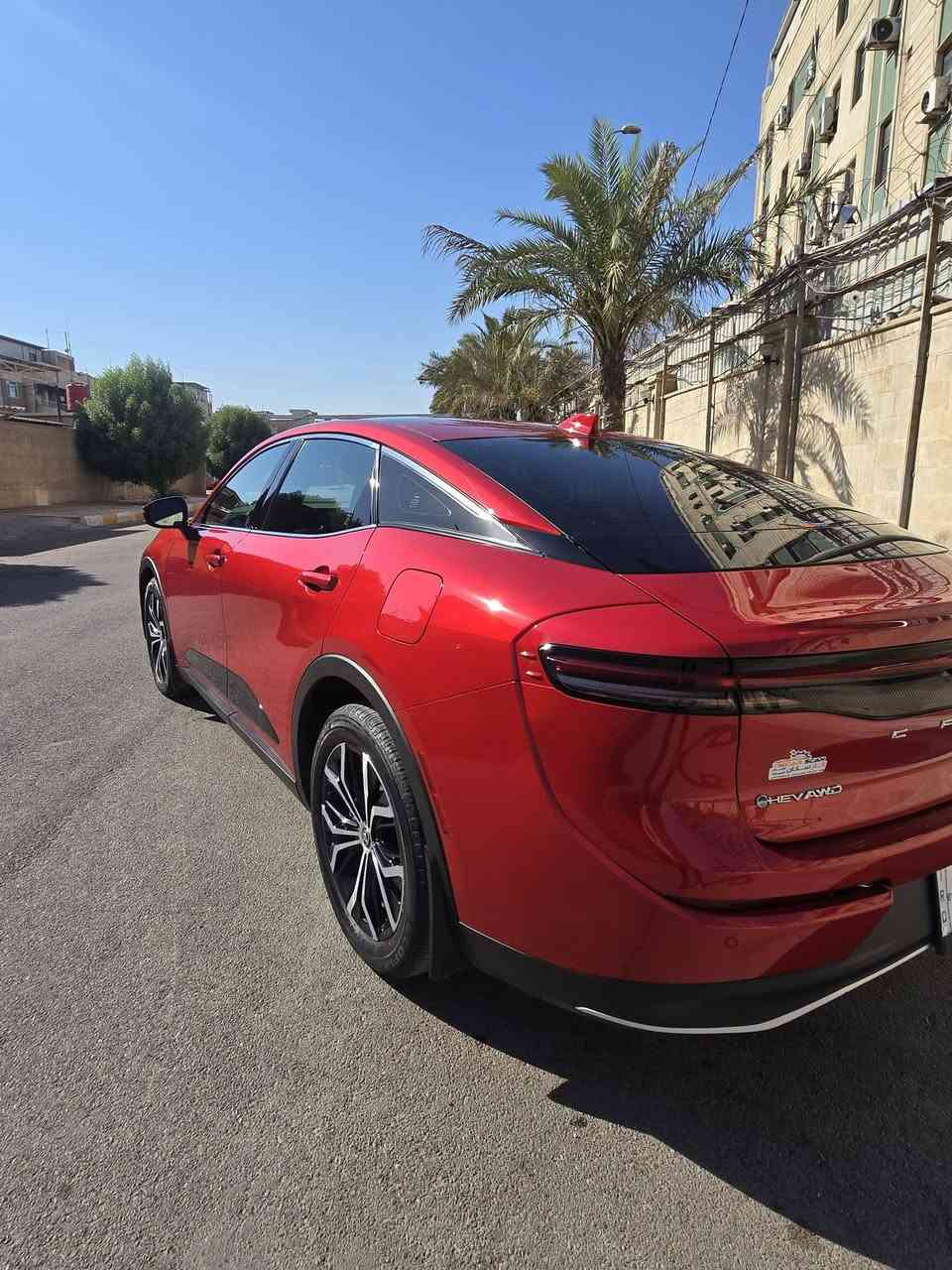 السلام عليكم 
كراون مديل 2024 امريكي بدون يرباك 
فول مواصفات 
حادث بنيد معدل على البارد بدون صبغ وتبديل 
ماشيه 28 الف كيلو
مكان السياره بغداد الاعظميه 
سعر السياره 275 
رقم التلفون ***********
