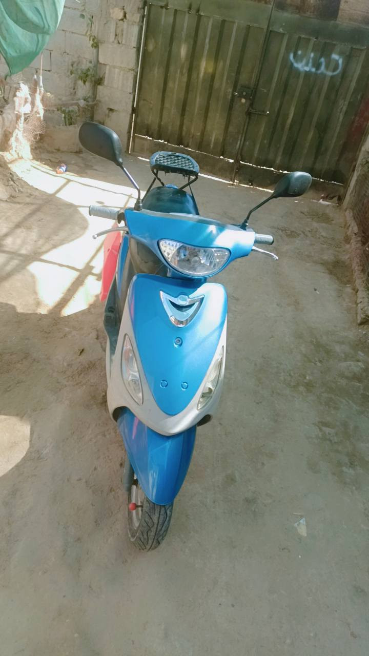 السلام عليكم ماكس للبيع منغولي كفاله عامه كهربائيات شغاله صالنصه رياضيه شلعه معدل تشتغل نقره سلف جفته بس والله الدراجه قويه ونظيفه مكان كربلاء الامام عون  سعرها 550 وبيها مجال بسيط ***********
