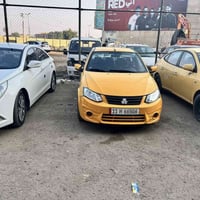 اسعد الله اوقاتكم  عندي ساينا 2020 حره  رقم بغداد باسمي  مصفره رقم جدي...