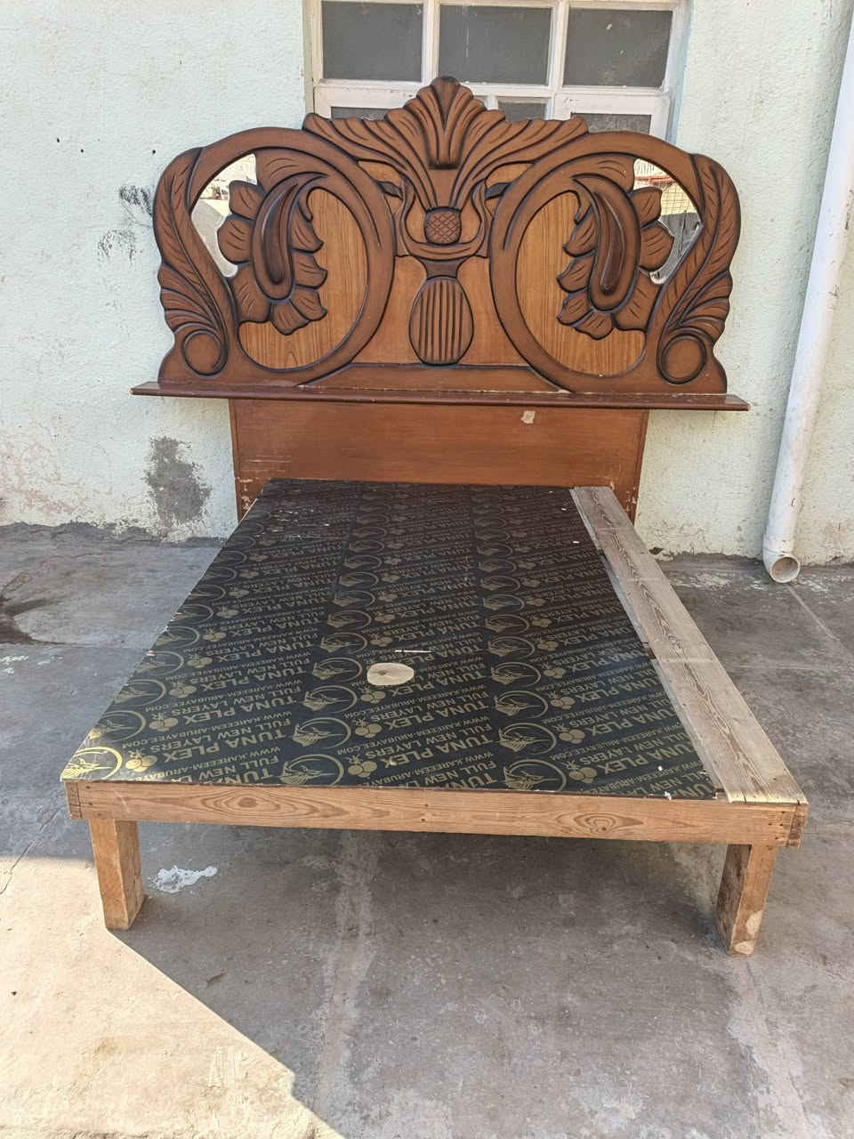 زاويه وجربايه للبيع***********
