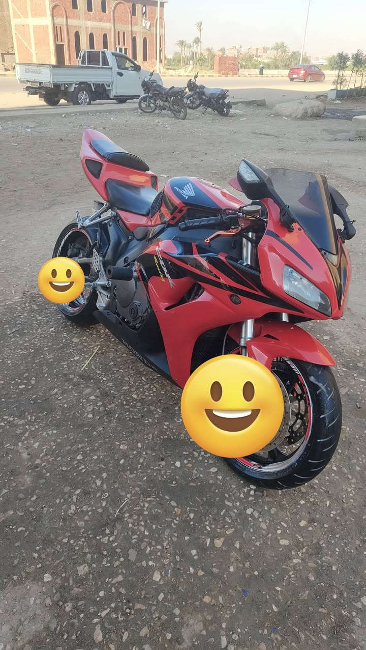 1000rr 2007
عامله طقم شنبر الماتور استندر ماشاء الله تبارك الله 
تعديل مريات جيكسر
تعديل مقابض
تعديل شكمان تو برازر
سليدرات البايك مش محتاج الهوا 
رخصه 3 سنين
للتواصل 01153604106


**إذا كنت صاحب هذا الإعلان وتريد حذفه لأي سبب، رجاءا أرسل رسالة إلى الدعم الفني**