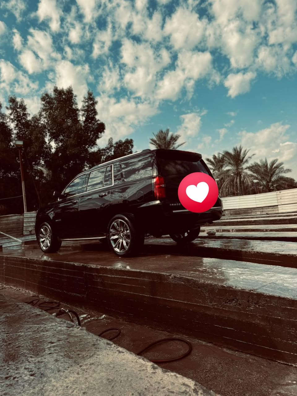 تاهو  2015   LTZ   ( خـليـجـي )
ضوء القمر  وكالة المنصور فول مواصفات 

السيارة ماشية  115

مكفولة كفالة عامة من الدعامية إلى الدعامية 

المواصفات              

فول مواصفات ١/١

٨سلندر 5300

سلايد(فتحة قمارة)

كراسي جلد اصلي

كراسي اثنين كهرباء

كراسي هزار(عند اقتراب

كراسي هزار(عند اقتراب ثEVROLET

اشارة بالمري

مري كهرباء(شفط)

لايت عدسة زنون

لد امامي

سستم_صوت

موصفات LTZ بعد معروفه هيه اعلى فئة

‌‎محرك كير بشرط مامفتوح

‌‎سيارة حيل نظيفة كلشي

***********‌‎
