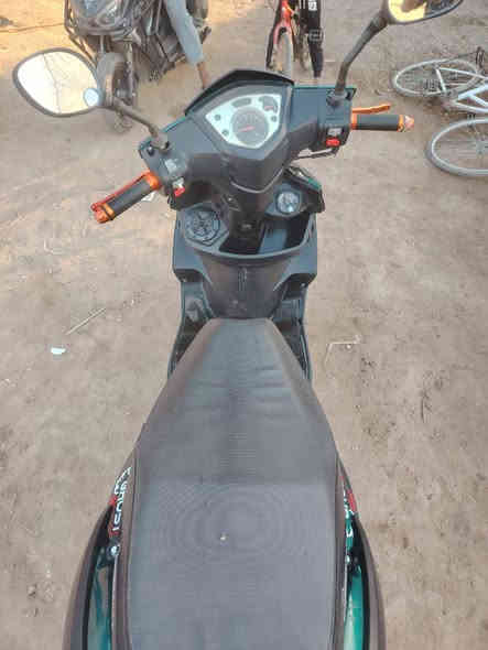 يالله سلام عليكم دراجه للبيع سكنس دراجه نضيفه كلش مامفتوحه ولامجفته العنوان ديوانية سومر سعر ٦٥٠ اتصال***********
