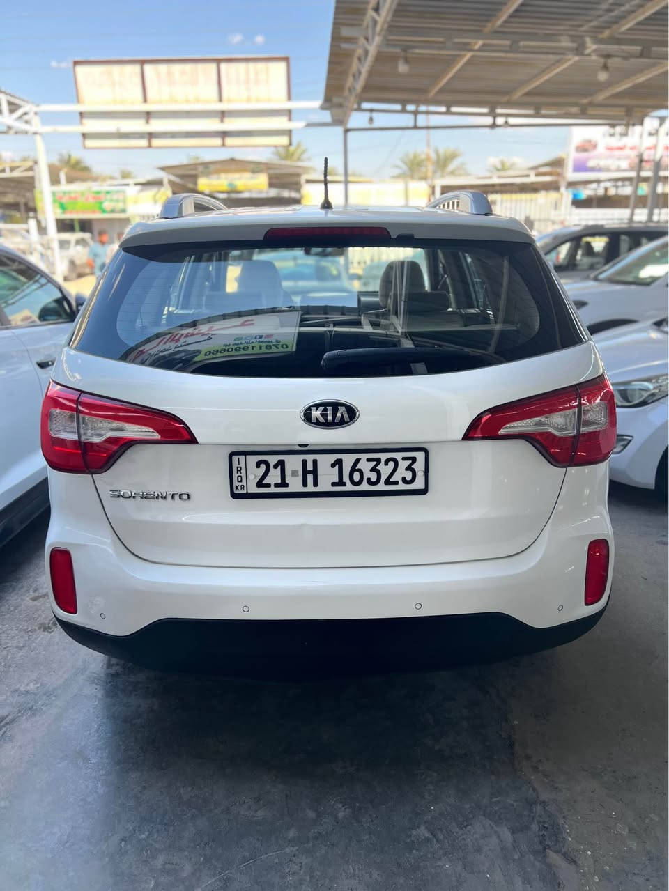 السلام عليكم كيا سورنتو خليجية موديل 2014 حلو السياره فول مواصفات للأخير  ماشيه 147 حقيقي تبريد شغال سياره 4 سلندر 2400 دوش 7 راكب سعره 157  وبيه مجال للطيبين اي استفسار اتصال *********** غيث الحميري Colombo, Sri Lanka
