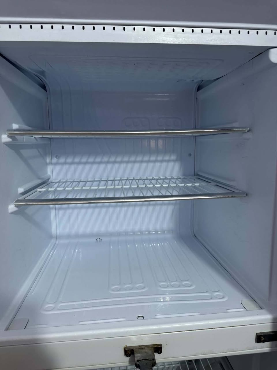ثلاجه كلش نضيفه سعر 250 مكان العمارة


**إذا كنت صاحب هذا الإعلان وتريد حذفه لأي سبب، رجاءا أرسل رسالة إلى الدعم الفني**
