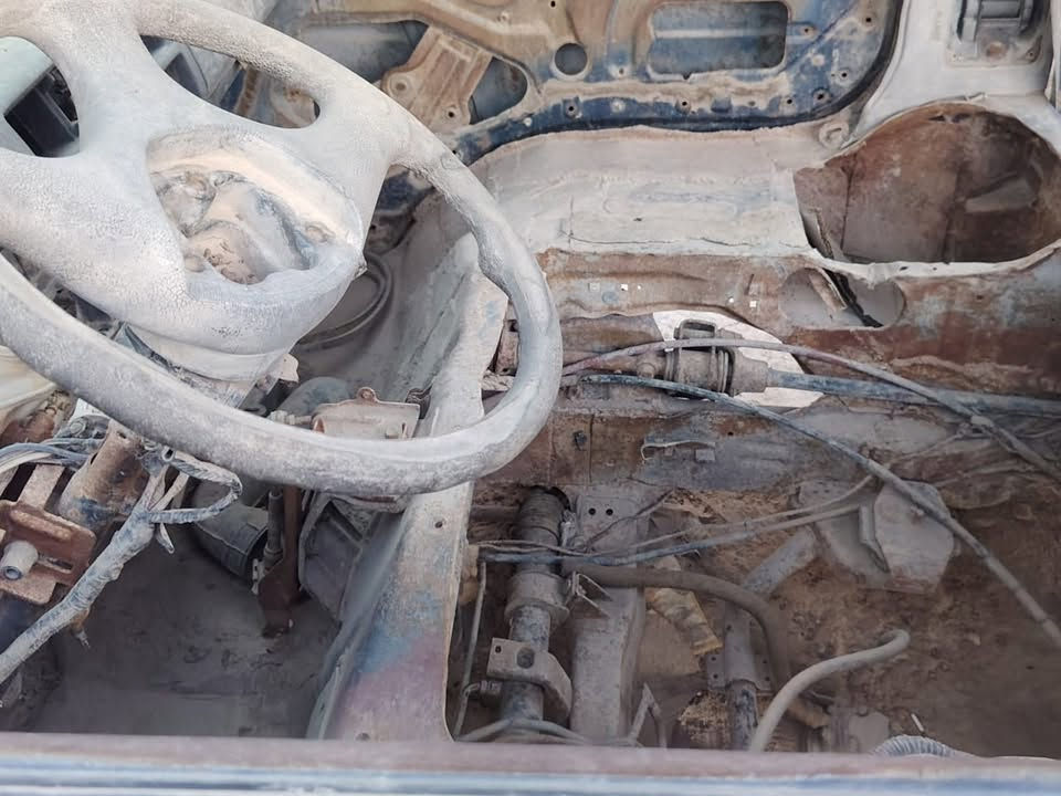سلام عليكم للبيع كوم حديد بيه اكسل وبيبان وجام قيم وخذ مكان الكوفه ***********
