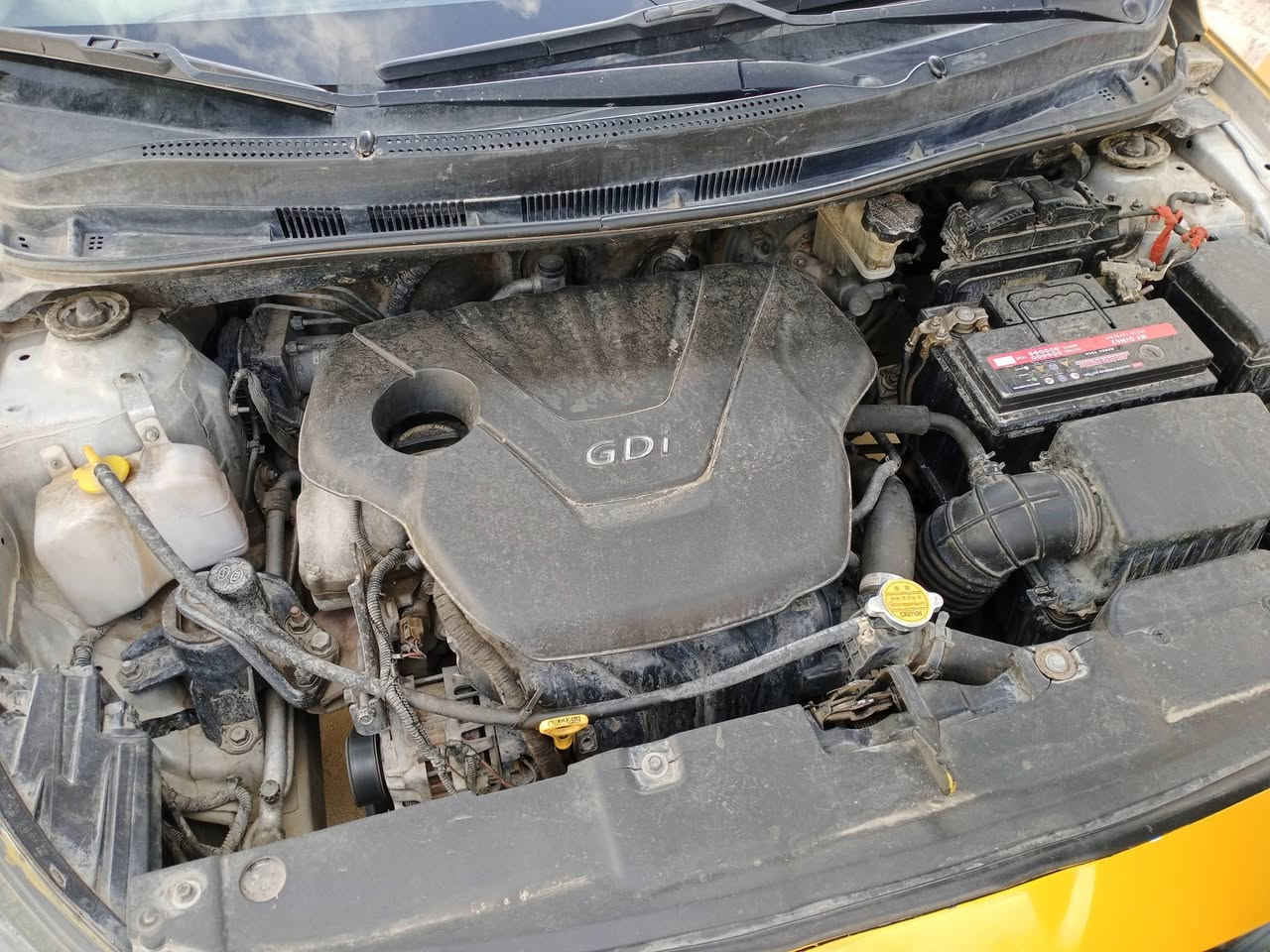 اكسنت هونداي ٢٠١٢ كير محرك لوك ما مفتوحات محرك حجم ١٦٠٠  . كير اوتو . دفتر بانزين موجود رقم كركوك مشروع وطني سنويه لل ٣١ نقابه و غرامه مصفره كامل تبريد ثلج تدفئه شغاله . ضررها جاملغ تعديل بارد فقط . السعر ٨٢ و بيه مجال. ***********
