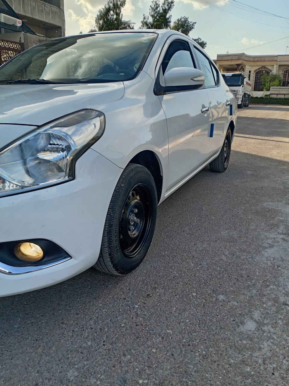 للبيع سني موديل 2024
رقم أربيل دولي بسمنا السعر 122
عدد المسافة 26 km
شباج ودعاميه  ام النيكل
سبايدر شاشه كامره دواره 
قطعتين تبريد إشاير مري
تخم تاير باتري جديد
مكفوله كفاله من الصبغ والتبديل
بيهه بس شخط بسيط مابين ومكحل
كير ومكينه مكفولات مكفوله من الحالوب 
مكاني بغداد البلديات للاستفسار ***********
