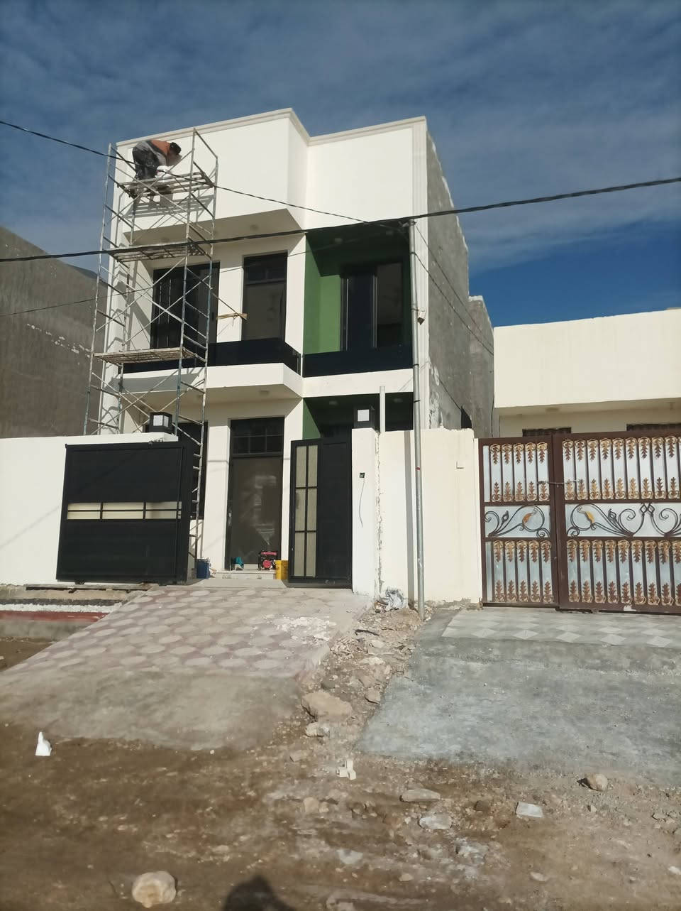 إلى أهلنا في #بابل
لا تضيّعون فرصة جعل منزلكم أو مكتبكم أكثر جمالاً وتميّزاً 🏠🏢✨

نقدّم لكم أحدث وأجمل أعمال الديكور مع كادر فني محترف جاهز لتحويل أفكاركم إلى واقع 👷🏻‍♂️👩🏼‍💻🧑🏼‍🏫
إنت تختار… وإحنا ننفّذ 🏙📐
وبأسعار تتناسب مع الجميع 🏅💸

نختص بكل ما يتعلق بـ الديكورات المغربية الداخلية والخارجية:
🛠 جبسنبورد – سقوف ثانوية
🛠 بلاستيك
🛠 بديل الخشب – بديل الرخام – بديل الحجر
🛠 تغليف واجهات بورد اكس
🛠 ديكورات شاشة
وغيرها الكثير من الأعمال العصرية 🌌✨
🔒 ضمان 10 سنوات

📞 للتواصل: ***********
أو راسلنا على الصفحة أو عبر الواتساب، ونخدمكم بأسرع وقت ❤️
