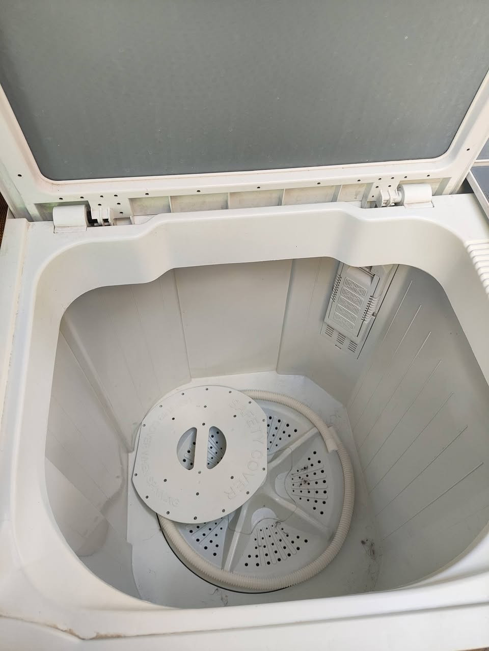 للبيع استخدام قليل نضيفه جدآ سعرهه ١٢٥


**إذا كنت صاحب هذا الإعلان وتريد حذفه لأي سبب، رجاءا أرسل رسالة إلى الدعم الفني**