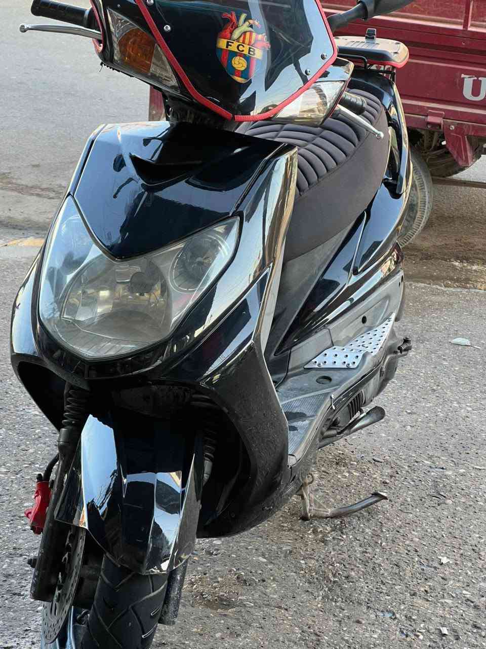 السلام عليكم للبيع سكنس فحل كوري سرعه 140 مكان بغداد الامين الثانيه هذا رقم *********** السعر مليون ومئه وبيها مجال
