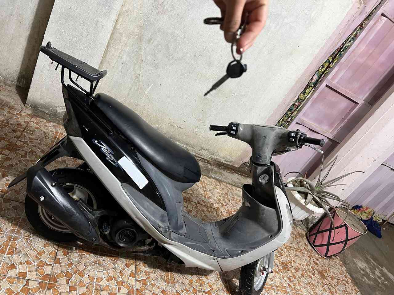 675
السلام عليكم
ماكس منغولي للبيع
الون     :اسود
مكينه   :ماامفتوح
تايرات  :جديد
اكلوب  :عالي ابيض ناصي اصفر 
مكينه  : (49) 
اكلجات : جديد 
سكنات :ابيض 
مكان   :حله مركز 
تكلي شبيه مجال اكلك هاذ رقم صاحب الدراجه ‏‪***********‬‏
السعر    :/(675) /:🥰🥰🤑🤑🤑
Abbas Faris هاذ صاحب الدراجه
