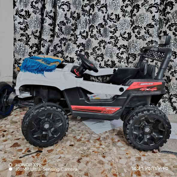 السلام عليكم
سيارة ودراجة تعمل على الشحن تعمل نقص فقط بطارية للسيارة سعرهن ثنينهن ب 250 الف
الاستفسار اكثر ***********
