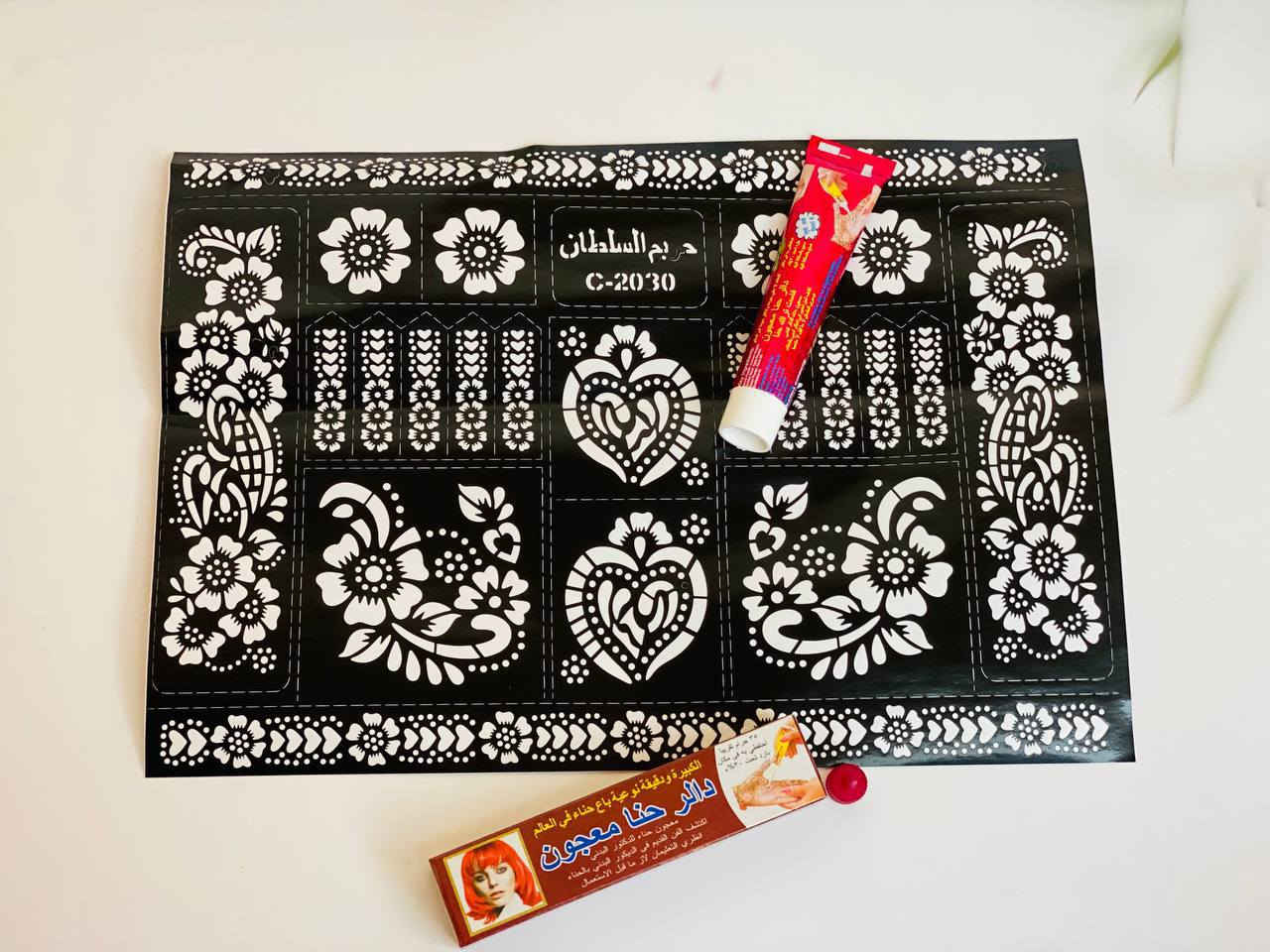 ✨ معجون دالر الحناء الفاخر ✨
💚 يعطي شعور طبيعي ونتيجة تدوم ولونين الاحمر والاسود 

🎨 مع طبقة رسومات حريم السلطان الرائعة
🖌 سهل التطبيق ويدوم لأيام بدون تلطخ
💯 مناسب لكل أنواع البشرة 

🔥 خلي يديك تحكي قصتك مع تصاميم فنية فريدة!

تتوفر خدمة توصيل لجميع محافظات العراق 🚗 كربلاء, العراق


**إذا كنت صاحب هذا الإعلان وتريد حذفه لأي سبب، رجاءا أرسل رسالة إلى الدعم الفني**