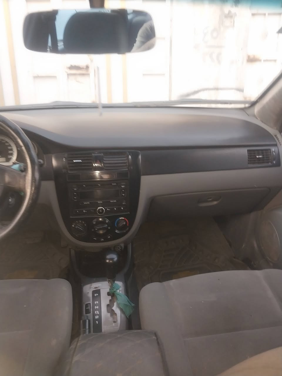 السلام عليكم اوبتر١٢شركة عامة بيها مكينة كايمة كير اوتوماتيك  كهربئيات كلها شغالة باسمنا رقم بغداد دولي  العنوان بغداد حي القاهرة  ***********
