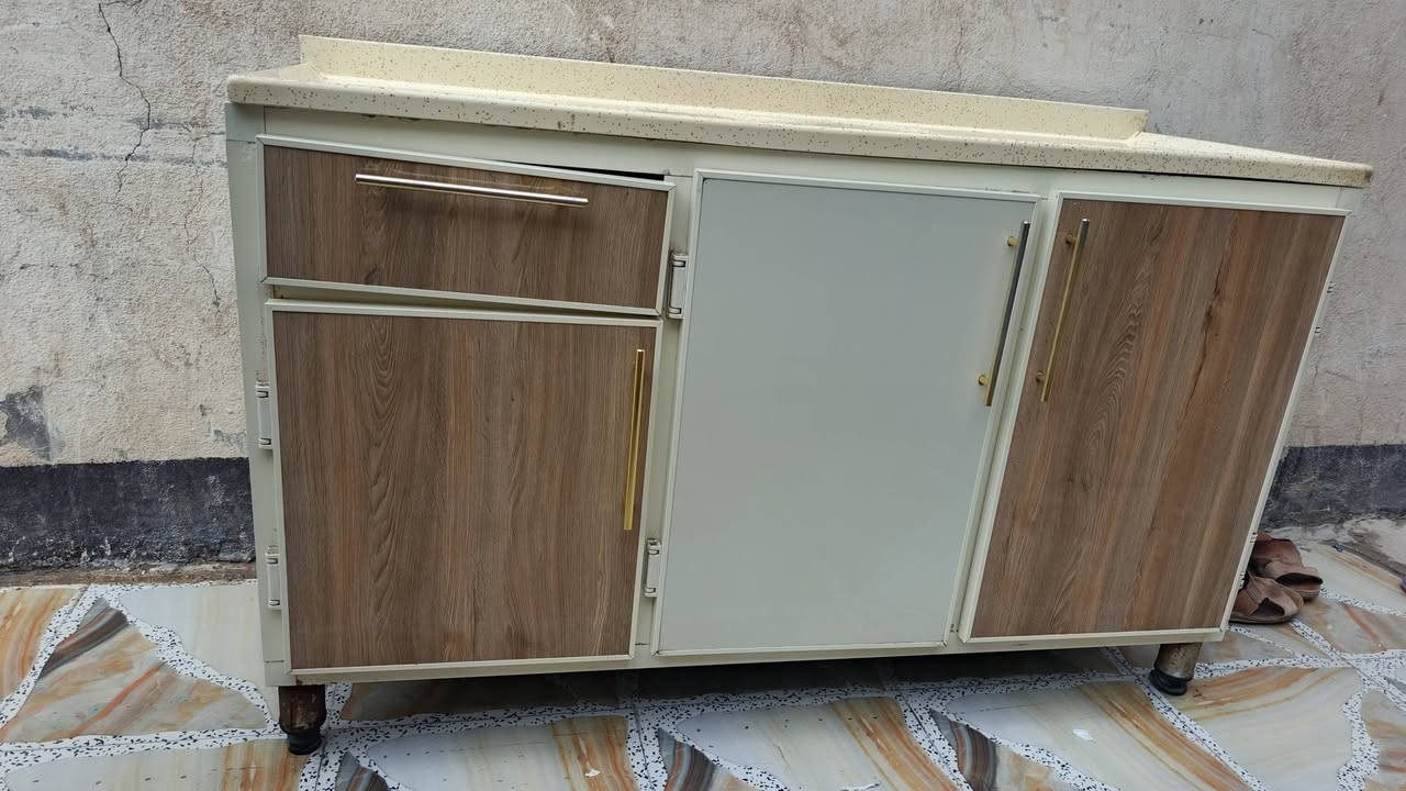 سلام عليكم كاونتر تفصال مرمر اصلي العنوان بغداد حي البتول السعر 350 وبي مجال رقم الهاتف وتساب ***********
