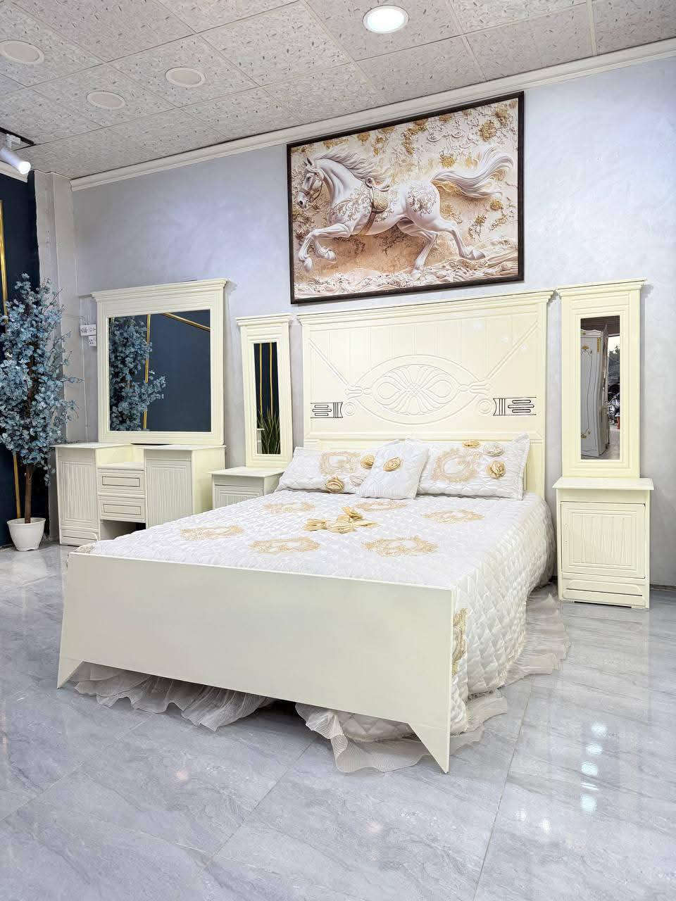 غرفه نوم نجاره عراقيه 8 قطع بسعار تنافسيه 
نوع الخشب كبس hdf 6 ملم
         صبغ حراري 
مكونات الغرفه ؛
                     كنتور 6 باب 
                     زاويه 2 باب بارتفاع الكنتور 
                     ميز مرايه 
                     تاج جربايه 
                     كومدي جربايه + تاج  عدد 2 
                     كومدي تلفاز 
                    طول الكنتور 3,20
                     ارتفاع الكنتور 240
           
توفر خدمة شد ونقل 
لمعرفه التفاصيل التواصل مع الصفحه
او على

‏‭0771 335 3142‬

*********** 

#غرف #نوم #عراقيه #اسعار #مناسبه
