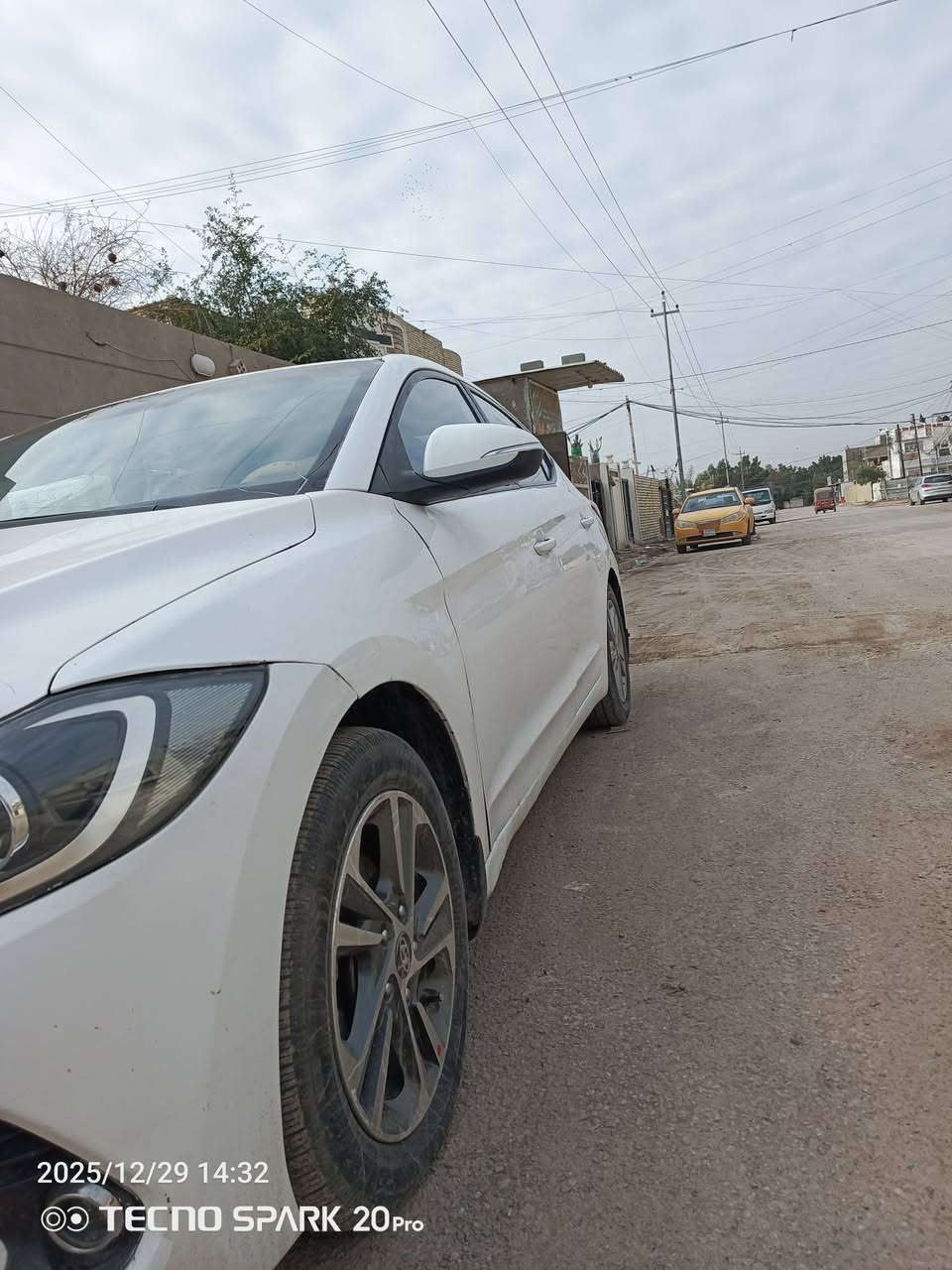 سلام عليكم التنرة خليجي 2017 رقم ذي قار بيه 3 قطع بارد وطاك ايرباك استيرن فقط سيارة ولباقي مكفوال محرك 2000 دوش شاشه كامرة دوارة قطعتين بارد سنويه جديدة هزاز صدر جديد تخم تاير ويل كب سيارة مال جناي خير من الله ربع ماتصرف عليه السعر بلاش 135 وبي مجال للطيبين العنوان بغداد الكرخ حي التراث الاستفسار *********** فقط وتساب *********** اتصال ***********
