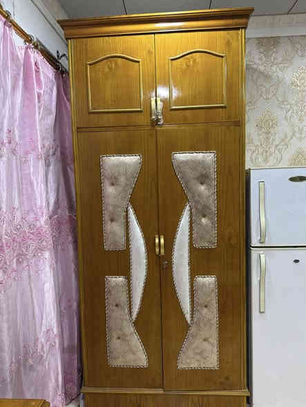 السلام وعليكم غرفه تفصال مفصلها مليونين ونص وصارله سنه استعمال قليل سعر مليون و700 بيه مجال مكاني البصره ابو الخصيب كوت ثوني ***********
