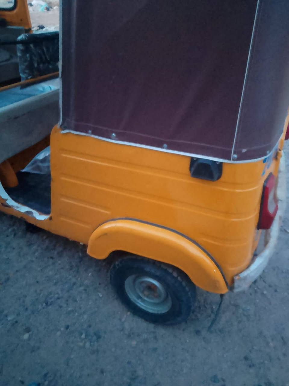 مديل 19 مرقمه كامله لشغل ب ٥٨٠٠ بغداد شعله مكلف بل نشر اتصل ع راعيه ***********
