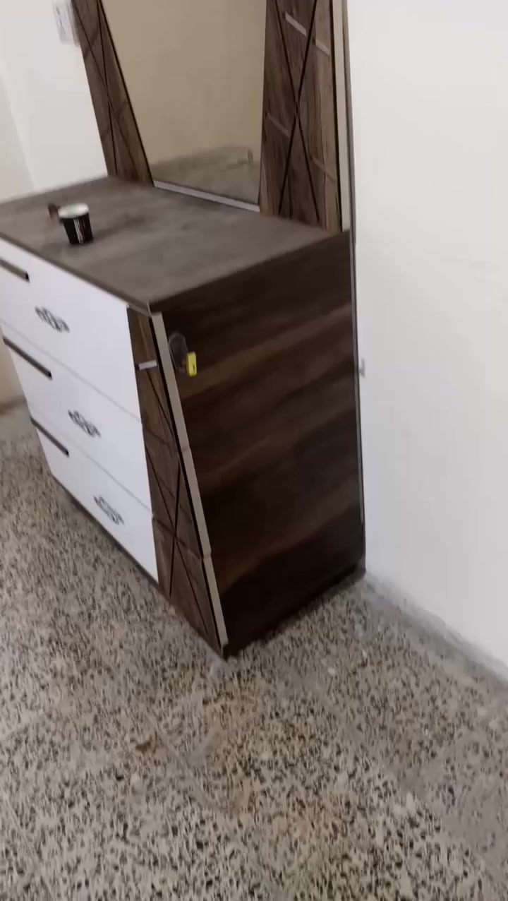 غرفه نوم تركي نضيفة هواي للبيعه ***********واتس اب اتصال
