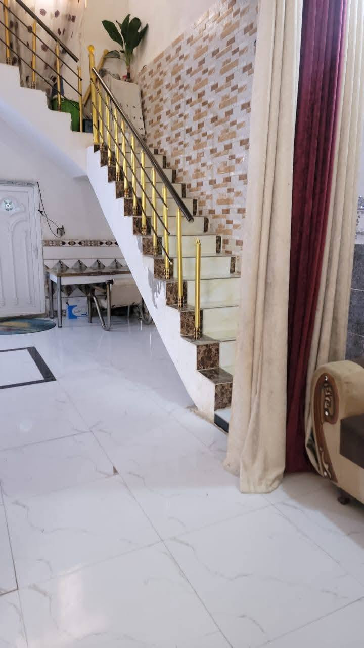 🏡 بيت للبيع بسعر مناسب 
📍 الموقع: طويريج  –بدايه شارع الرجيبه خلف اسواق الدعمي

📐 المساحة: 200 متر
📄 الطابو: زراعي (سند 25)

🏠 تتكون الدار من:

* صالتين2
 * غرفتين 2
* مطبخ1
* حديقه صغيره 1
*حمام 1
البيت صب 

📞 للاستفسار والاتصال 
‏‪***********‬‏
