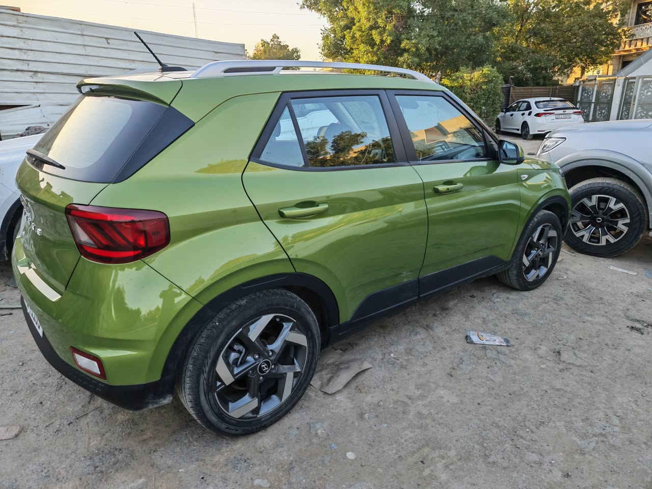 فينو 2024
ماشية 7000 ميل
بصمة 
فتحة سقف 
تبديل باب السائق فقط
اير باك بردة
بغداد 
***********
السعر 152$
