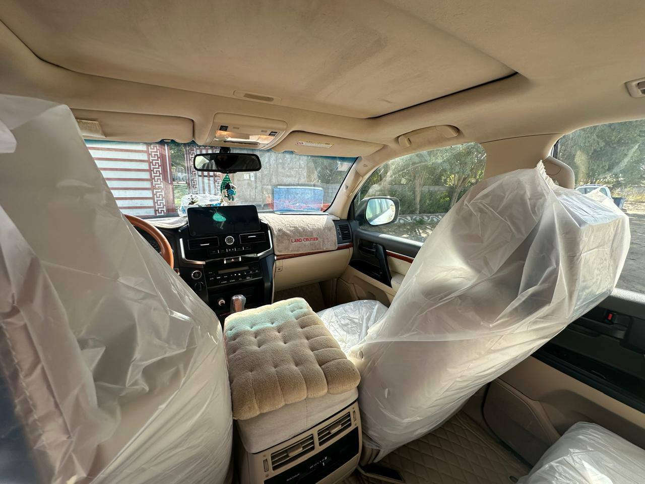 يالله 
لاندكروز موديل 2012كفاله عامه  عنوان طريق نجف كربلاء رقم العامود 870
***********
