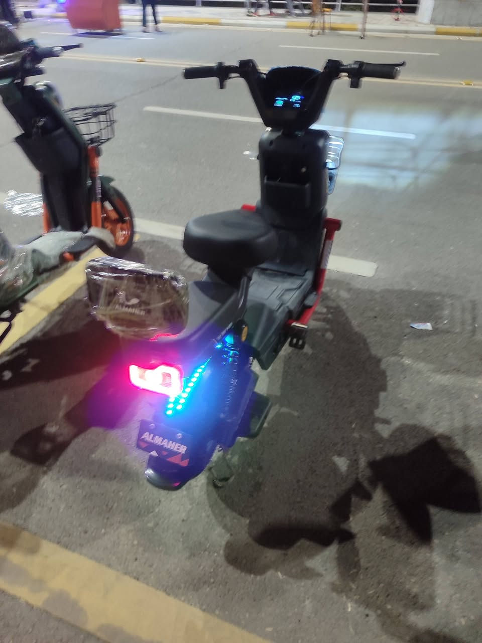 سلام عليكم
دراجه شحن جديده 
تشتغل بصمه وكارت وسويج 
قيم واخذ


**إذا كنت صاحب هذا الإعلان وتريد حذفه لأي سبب، رجاءا أرسل رسالة إلى الدعم الفني**