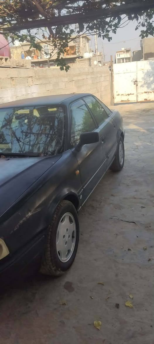 السلام عليكم
سيارة اودي موديل 95 تخم تاير السيارة مابية اي نقص جاهزة تبريد تدفئة شغالات بسمنا السعر 40وبيها مجال علما  مكلف بالنشر للاستفسار على الرقم ***********مكانها بسمايه الوحده
