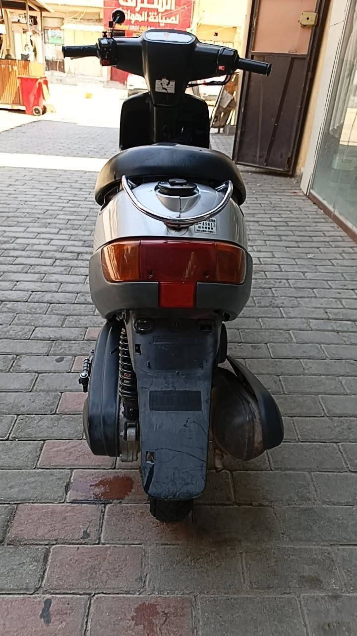 بطه ٢٠٠٣ دراجه حاويه جديده كفاله عامه سعر ٧٠٠ بيها مجال بصيط ***********
