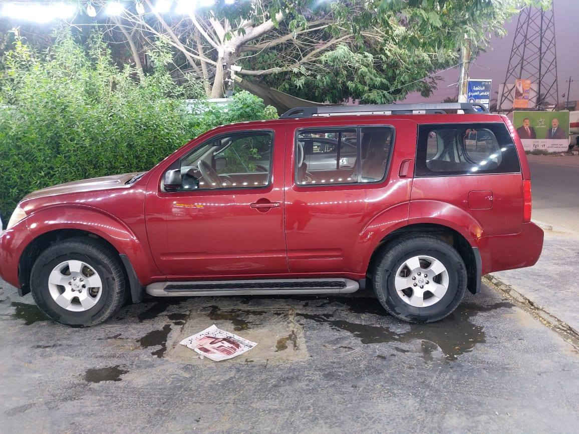 السلام عليكم سياره نيسان بافندر موديل 2008 وارد أمريكي بيها جاملغ سياره خير من الله مكينه كير يخبلن حداديه 50 تبريد شغال علا وضع الشركه شاشه جديده 7 راكب رقم بغداد جديد مكان السياره بغداد الغزاليه رقم الهاتف ***********.     سعرها 80 بيها مجال
