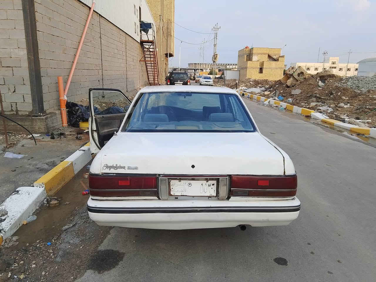 للبيع او مراوس سيدان تكم مديل 1988 رقم نجف صدامي
تحويل ثاني يوم راعيه موجود مكينه وكير ففتي 2ونص مكينه جديده شرط كير ضعيف عل بك ماترجع حداديه جديده تخم تاير جديد باتري جديد كهربائيات شغاله غرفه نضيفه دشبول مازده محور جديد سياره  نقصه بس الكير حلوه ترايك وين ماتريد مكفوله من الكصه ونقل جثه والصوليات السعر مناسب 24 ورقه وبيه مجال قليل مكاني ناصريه مركز الشراي يتصل وبخدمته وهاذ رقمي واتساب موجود ***********
