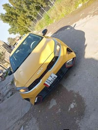 سياره فورتي لبيع سعرها 30ورقه متوازي ضربتها جنطه خفيفه ودعاميه متوازي ...