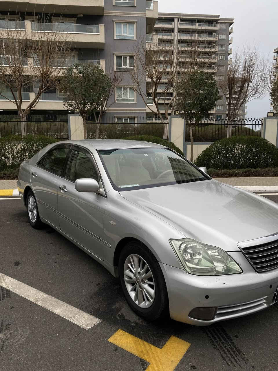 ‏‎بە ناوی خوای گەورە سڵاو هاوڕێیان❤️
‏‎شاهینە موسس موسس  182_182
تکایە جوان زانیاریەکان بخوێنەوە
بەحری ڕەقەم یەک

کۆدی بۆ کراوە سەیارەکە بە نوی خۆمانەوەیە سەیارەی ماڵی خۆمە
فۆڕمیکاو داژبڵی ڕەقەم یەک 
بۆ فرۆشتن 
‏‎مۆدیل٢٠٠٥
۲دووگمە
ناو زەرد جوانترین ناوڕەقەم یەک
کوشن کارەب
بەسمە ڕەش
‏‎٥ بەسمە
لایتەکانی لەگەڵ سورانەوە دەسورێ  
گێچ فول‏‎
جامی پێشی داتاشۆیە
تەبرید و سارد و گەرم بەستراوە 
‏‎برێکی بەستراو  
‏‎ دەعموولێدراو . و کەڤەر گۆڕاوە سەقفو هەموو گیانی بە شەرت  
تازە سیول ئەکسل و هایدرۆلیکی گۆڕدراوە
سوکانیمان چاک کردوە 
لە قوەتی خۆی بێزەرە
 بانزین هەر ناخوا 
‏‎هەموو شتێکی  ئیش دەکات
ناو دەری ڕەقەم یەک
بێ دوکەڵ بێ دووکەل
سەیارەکە بیا نوو بڕە بەس سایەقی ئەوێ 
تەقەو ڕەقەی بە شەرت
چوار تاقم تایەی بیلادی
بۆ یەک ۲٥٠ تەبع مەسروف مەگەڕێ بە دڵی تۆ مەسروفم تیا کردوە خەیری دەبڵێکی هەر هیچ نیە
سعری(٦٥) گەڵاو مەعامەلە 

شوێن: سلێمانی  
هەر کەسێک موشتەریە نامە بنێرێ یان تەلەفۆن بکات 
ژمارە مۆبایل:٠۷۷٠۹۸٦٦۲۱٦
