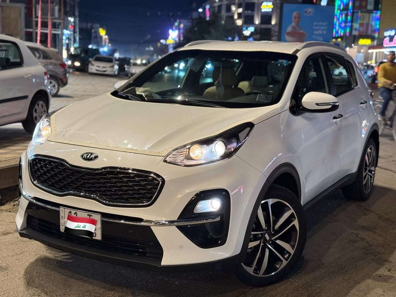 السلام عليكم اخوان كيا سبورتج موديل ٢٠٢٠ بحالة الزيرو رقم بغداد باسمي من الزيرو جديدة جدا جدا  من النوادر مكفولة كفالة عامة من صبغ بارد تبديل شخوط نكراش ماشية ١٦ الف بعدها بجياست الشركة المواصفات بيسك حساس امامي خلفي اشاير بالمري ٣ وضعيات قيادة فول تحكمات ستيرن كروس سرعة داخل بيجي كشافات زنون ويل كبير سويج شحاطة وبعد بيها هواي مواصفات مكاني بغداد حي البنوك 
رقمي للاتصال *********** 

شراي جناي اتصل مو شراي ارفع المنشور ب يالله
