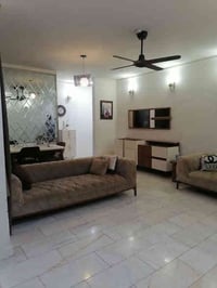 🏡 شقة للبيع في مجمع الأيادي السكني 📏 المساحة: 163م 🛏️ عدد الغرف: 3 غرف...