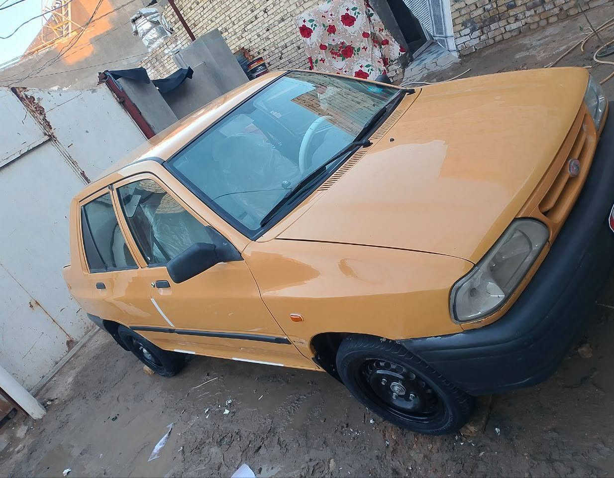 سلام عليكم
سايبا  رقم بغداد مشروع وطني ثاني يوم مداور 
مديل 2017 كفالة عامه فقط بيها شبر صبغ بل جاملغ الامامي
كير ومكينه وحداديه وتخم تايرات سنويه ل 29
 هيئه غرامات جاهزه من كلشي 
 
مكاني الديوانيه
للاستفسار ***********
