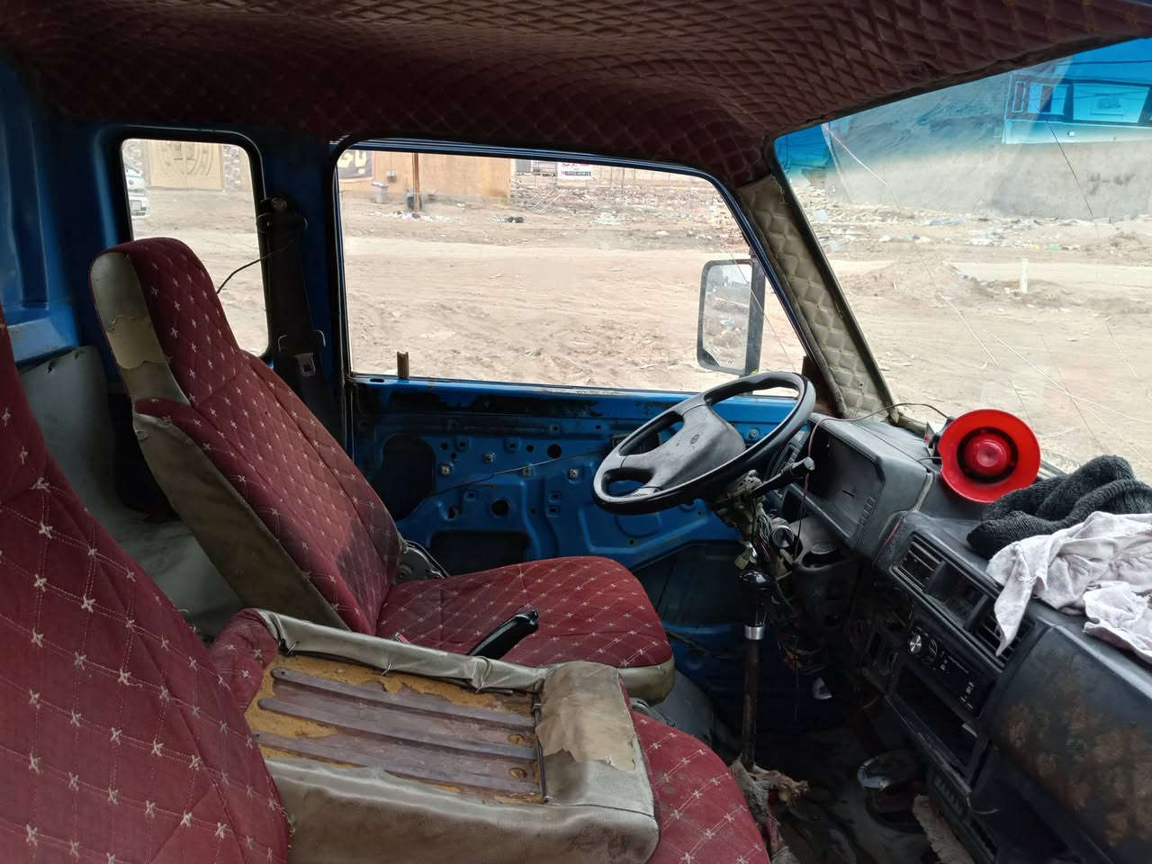 السلام عليكم كية بنكو مديل 93قمارة اوربع 6جنكال كير اومكينة وكسل خير من الله سنوية كارتونية شرط التحويل السعر 32اوبيهة مجال حك الجية  رقم الهاتف ***********مكلف بل نشر انتصال على راعي السيارة
