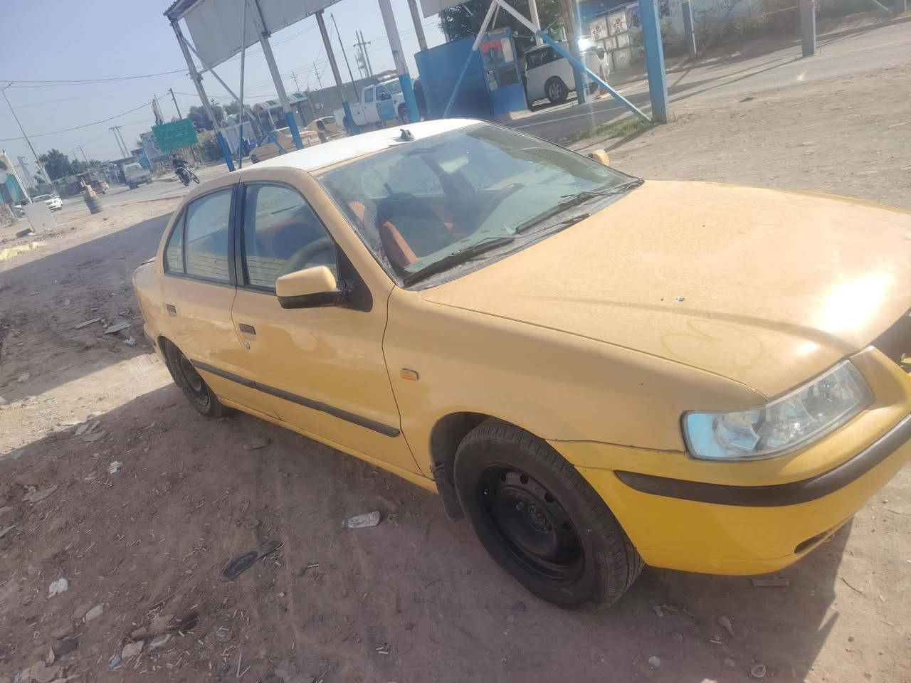 السلام عليكم
سمند للبيع موديل 2011
سنويه ل29مصفره 
كير مكينه بجيس 
الكشر كدام عينك مابيها ضربه قويه  دحجات 

السعر 35وبيها مجال 

***********
