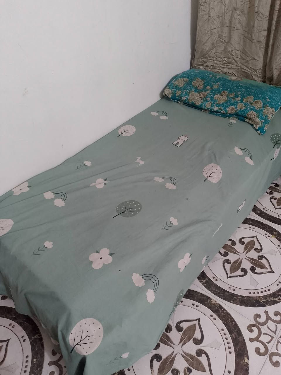 جربايه للبيع السعر ٦٠ وبي مجال قليل مكان سديناويه


**إذا كنت صاحب هذا الإعلان وتريد حذفه لأي سبب، رجاءا أرسل رسالة إلى الدعم الفني**