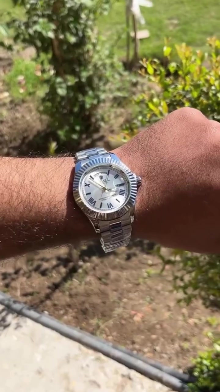 ⌚🔥 فيديوهات من تشكيلة الساعات الرجالية
تفاصيل مختلفة وستايل يلفت من أول نظرة ✨🖤

تخفيضات على موديلات متعددة
والأسعار تبدأ من 20,000 إلى 35,000 دينار 🤍

📩 للطلب دايركت
Family Stor

#ساعات_رجالية
#تشكيلة_ساعات
#تخفيضات
#ستايل_رجالي
#اكسبلور
ريلز
FamilyStor


**إذا كنت صاحب هذا الإعلان وتريد حذفه لأي سبب، رجاءا أرسل رسالة إلى الدعم الفني**
