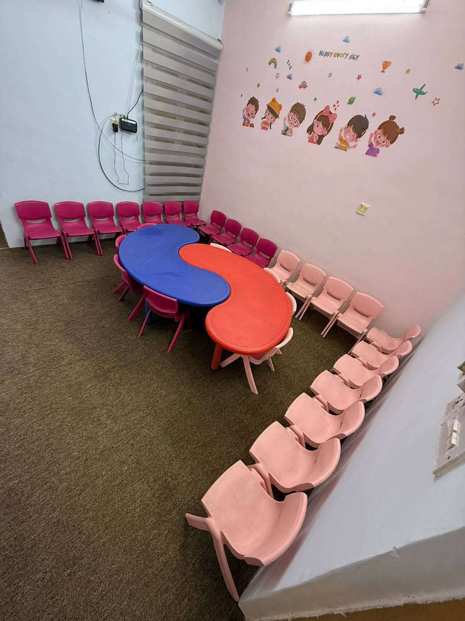 هلا حبيبتي 🌸
نورتينا 🤍

إذا بعدج مترددة، هذا شي طبيعي لأن كل أم تحب تختار الأفضل لطفلها 👶💕

حضانة بيت ماما فطوم – أمان الصغار نوفر بيئة آمنة واهتمام مثل البيت وأكثر ✨
وتكدرين تجين تشوفين المكان بنفسج حتى تطمئنين 🤍

🕒 الدوام يومياً من الساعة 8
📅 الاشتراك:
✔️ يومي: 15 ألف
✔️ شهري: 250 ألف

✨ رعاية واهتمام بكل طفل
✨ نشاطات مفيدة وممتعة
✨ نظافة وتعقيم مستمر

📍 بغداد / القادسية
📞 واتساب: ***********

الأماكن محدودة 🌷
ويسعدنا استقبال طفلج بأي وقت
