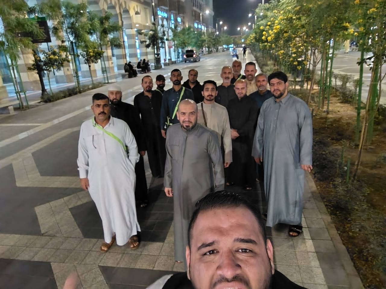 دخول الرجال إلى الروضة الشريفة
 معتمرين قافلتنا قافلة شركة المدينة المنورة للحج والعمرة بقيادة خادم ضيوف الرحمن المتعهد حجي محمدهشام ابوعيفان العيساوي  ومازلنا مستمرين بأستلام جوازات عمرة شهر رمضان المبارك كاملآ سارعوا بتسليم جوزاتكم إلى الشركة الكائنة الفلوجة تقاطع الجنسية القديمة مقابل ومجاور باب الخروج لكراج بغداد
للحجز والاستفسار
***********
***********
