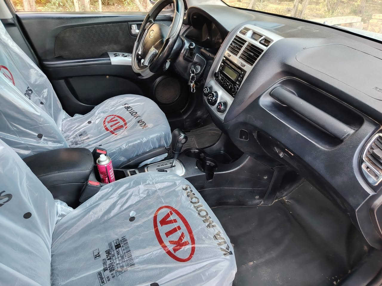 السلام عليكم سبورتج للبيع موديل ٢٠٠٨ رقم بغداد دولي شرط التحويل السنويه جديد وهزه جديده السياره صبغ حزام جماليه مكفوله من ضربه قويه وكلب وكص وتكم وداخل جاهزه من كلشي مكينه كير حداديه تخم تاير كهربائيات كلها شغاله السياره احله من الصور مكاني بابل السعر ٨٧ وبيها مجال لشراي قليل وهذا رقمي الي يحب يتصل وتدلل خاص ما اجاوب ***********
